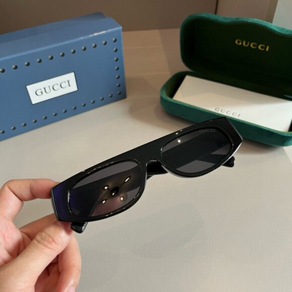 Gucci Women\'s Designer Sunglasses main image 4